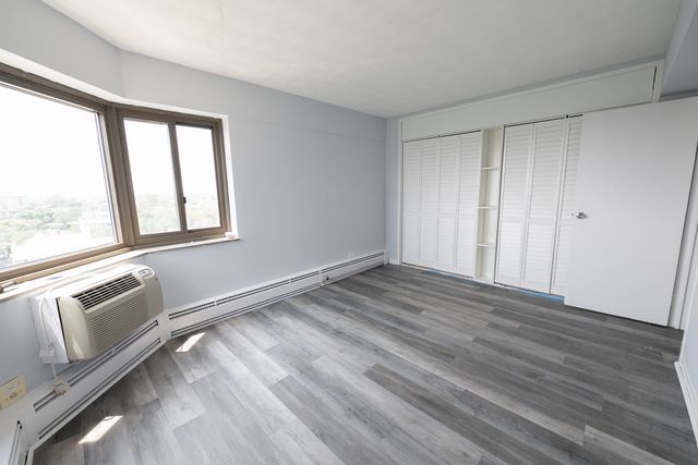 7337 S South Shore Drive 1128, Chicago, IL 60649