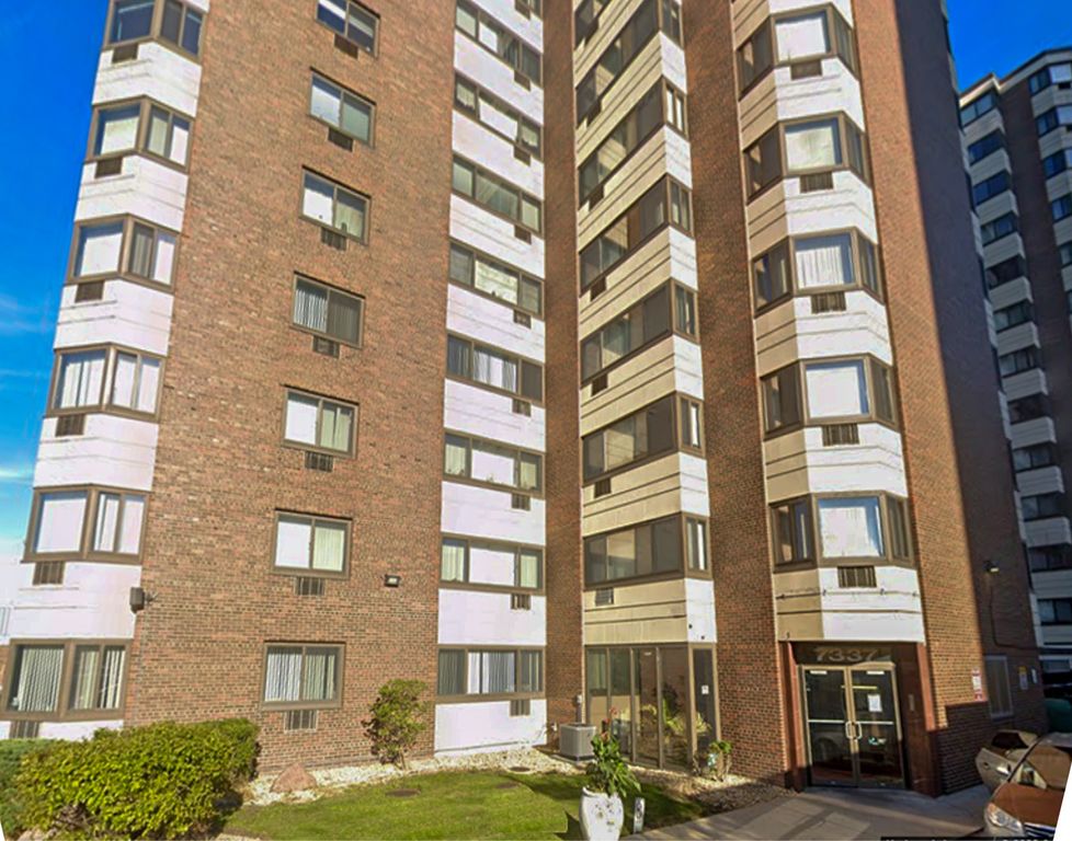 7337 S South Shore Drive 1128, Chicago, IL 60649