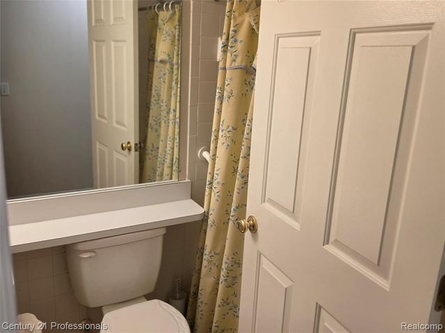 37186 Amhurst Drive 5, Westland, MI 48185
