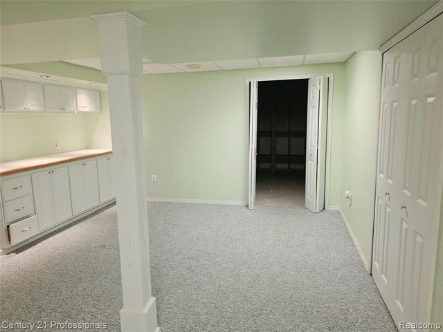 37186 Amhurst Drive 5, Westland, MI 48185