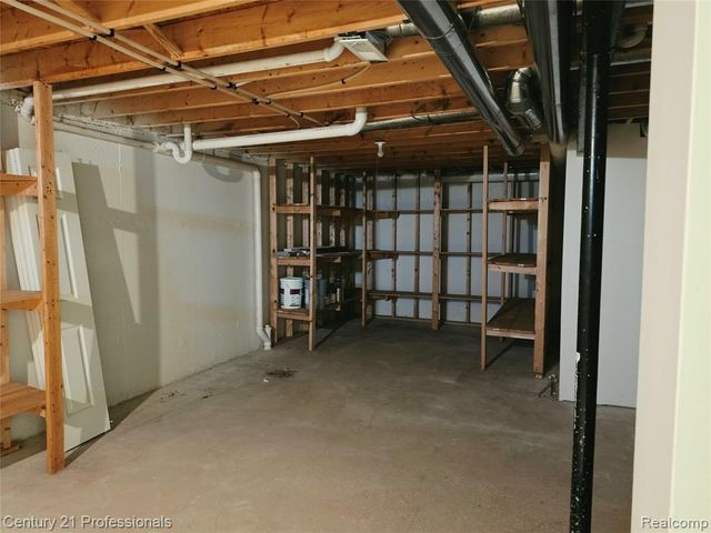 37186 Amhurst Drive 5, Westland, MI 48185