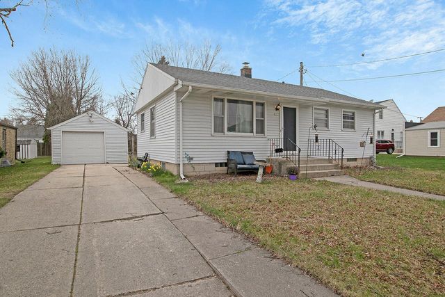 2010 N 22nd STREET, Sheboygan, WI 53081
