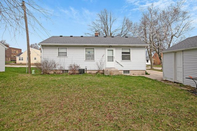 2010 N 22nd STREET, Sheboygan, WI 53081
