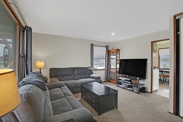 2010 N 22nd STREET, Sheboygan, WI 53081