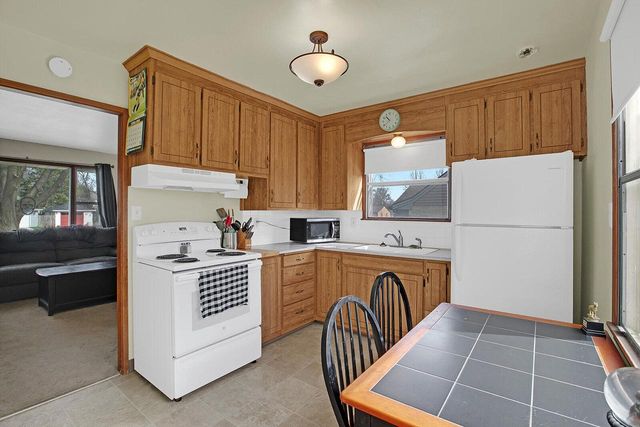 2010 N 22nd STREET, Sheboygan, WI 53081