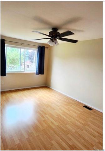 35347 Alta Vista Drive, Sterling Heights, MI 48312