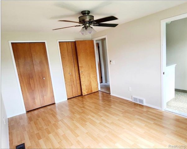 35347 Alta Vista Drive, Sterling Heights, MI 48312