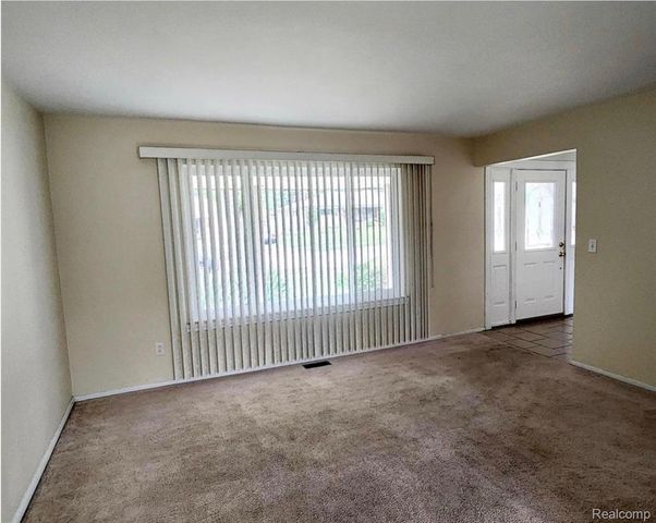 35347 Alta Vista Drive, Sterling Heights, MI 48312