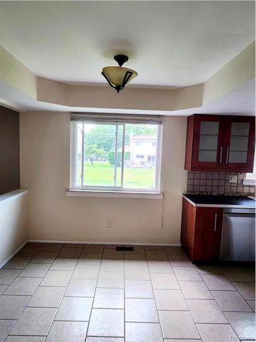 35347 Alta Vista Drive, Sterling Heights, MI 48312