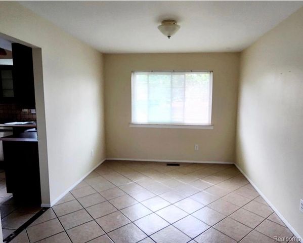 35347 Alta Vista Drive, Sterling Heights, MI 48312