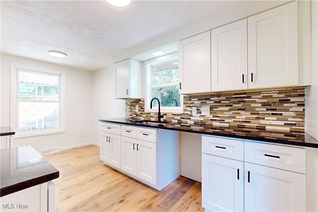 704 Douglas Avenue, Wintersville, OH 43953