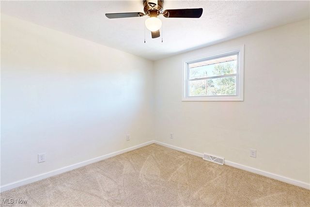 704 Douglas Avenue, Wintersville, OH 43953