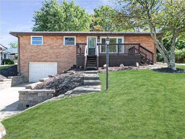 704 Douglas Avenue, Wintersville, OH 43953