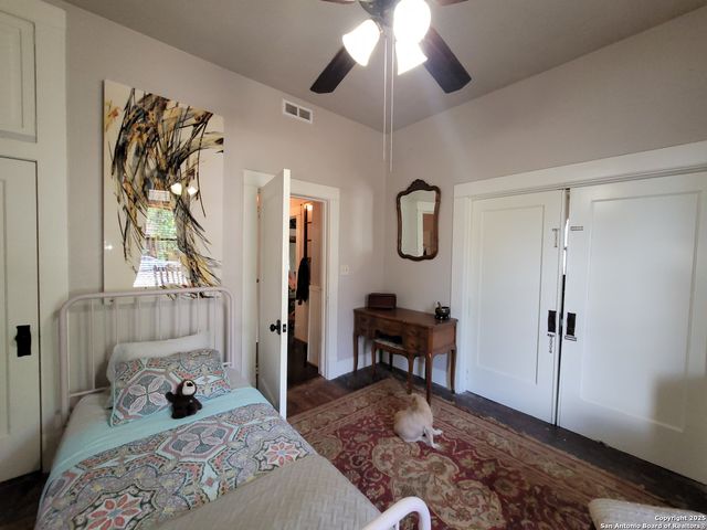 318 Chicago, San Antonio, TX 78210