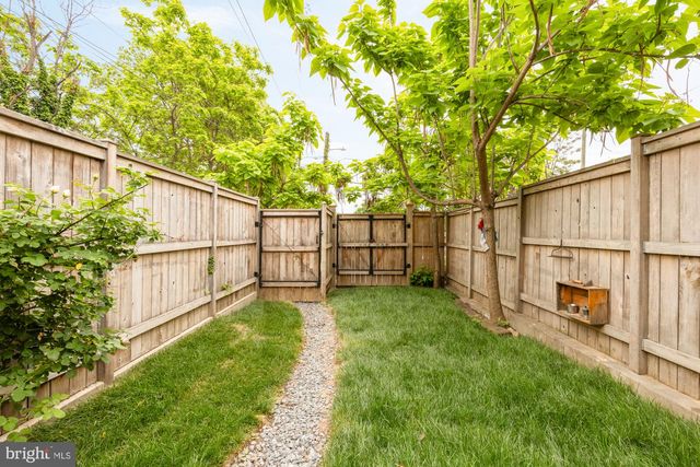 3117 WARDER ST NW, Washington, DC 20010