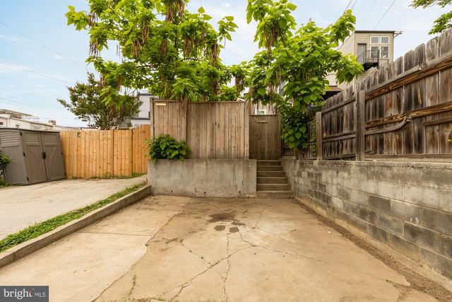 3117 WARDER ST NW, Washington, DC 20010