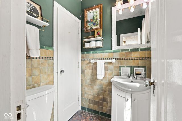 3763 Watson Road, Indianapolis, IN 46205