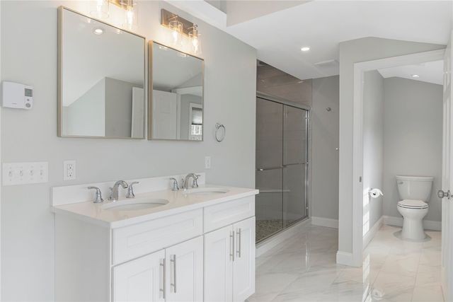 53 River Run Road, Middletown, RI 02842