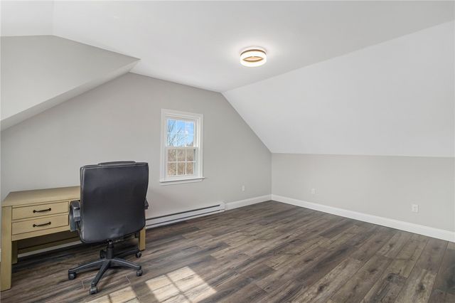53 River Run Road, Middletown, RI 02842