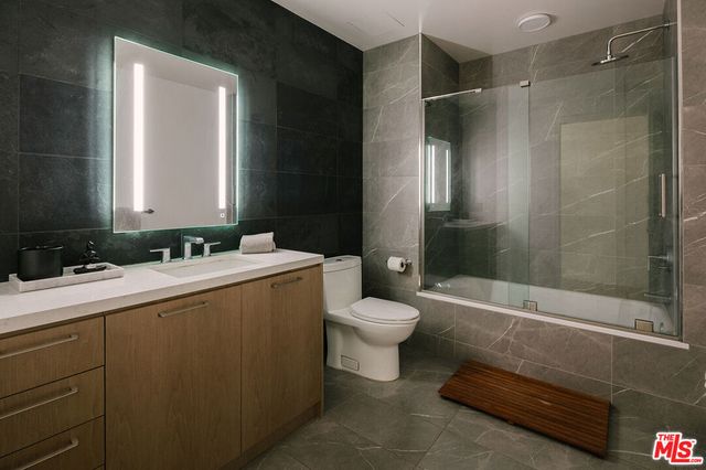 400 S Broadway 1001, Los Angeles, CA 90013