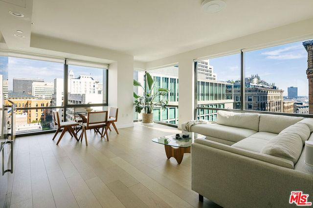 400 S Broadway 1001, Los Angeles, CA 90013