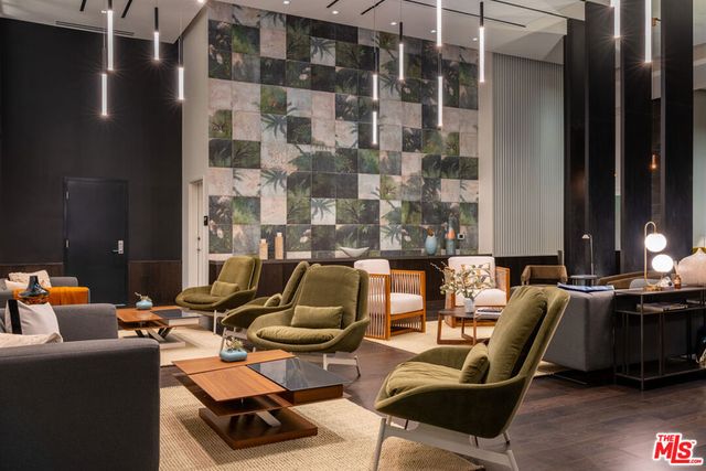 400 S Broadway 1001, Los Angeles, CA 90013