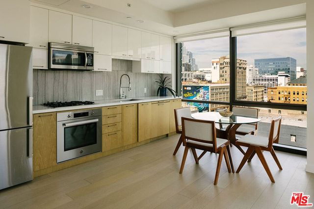 400 S Broadway 1001, Los Angeles, CA 90013