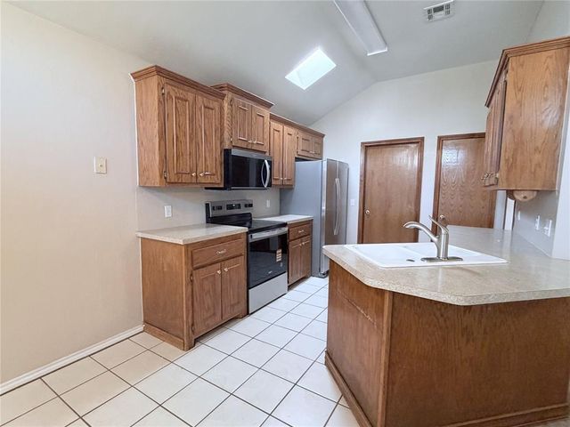 1224 Capitol Drive, Edmond, OK 73003