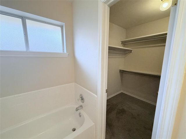 1224 Capitol Drive, Edmond, OK 73003