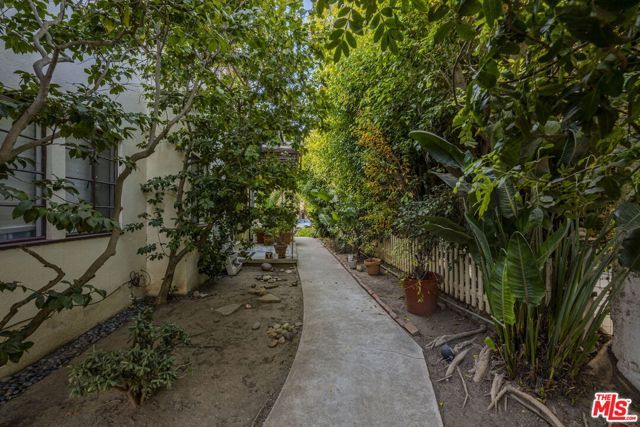 947 17th Street, Santa Monica, CA 90403