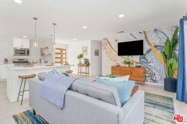 58798 Barron Drive, Yucca Valley, CA 92284