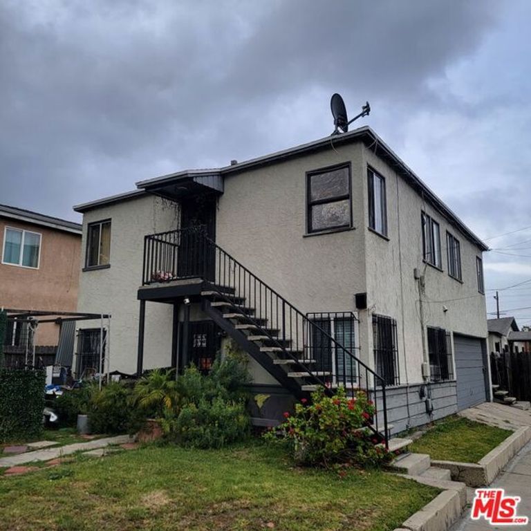 715 W 92nd Street, Los Angeles, CA 90044
