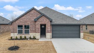 7525 E 156th Place S, Bixby, OK 74008