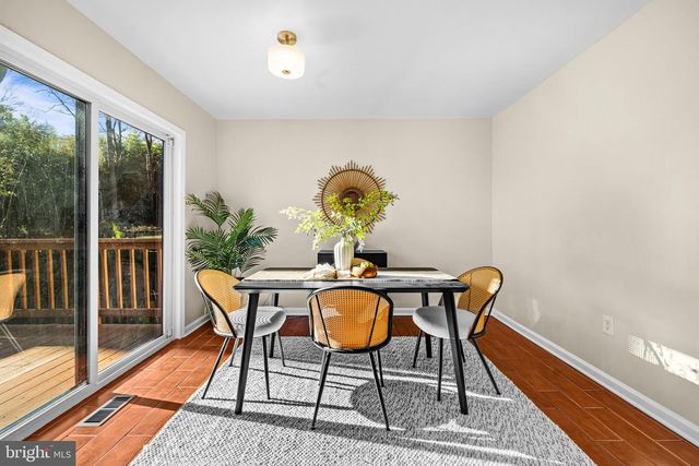 7818 BRIARDALE TER, Rockville, MD 20855