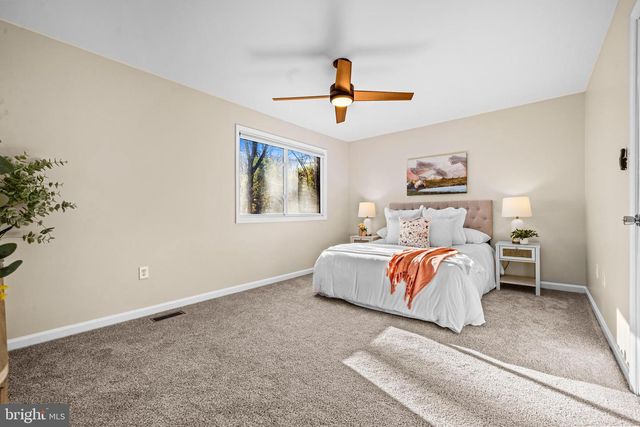 7818 BRIARDALE TER, Rockville, MD 20855