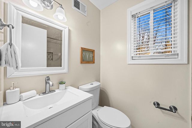 7818 BRIARDALE TER, Rockville, MD 20855