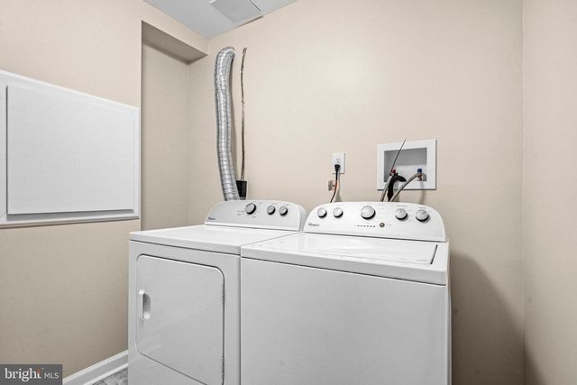 7818 BRIARDALE TER, Rockville, MD 20855