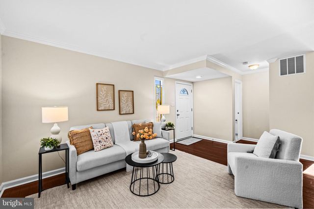 7818 BRIARDALE TER, Rockville, MD 20855