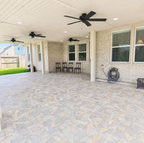 8618 Rocky River Street, Baytown, TX 77523