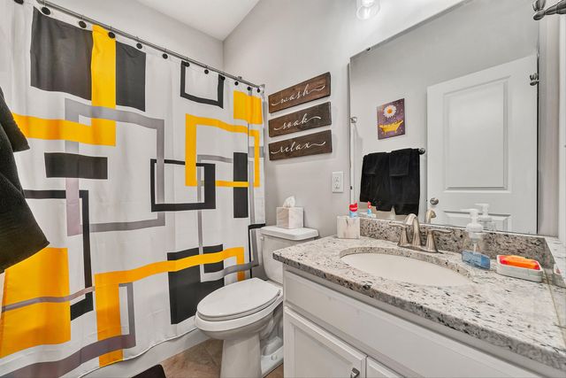 7011 Linn Cove CT, Roanoke, VA 24018