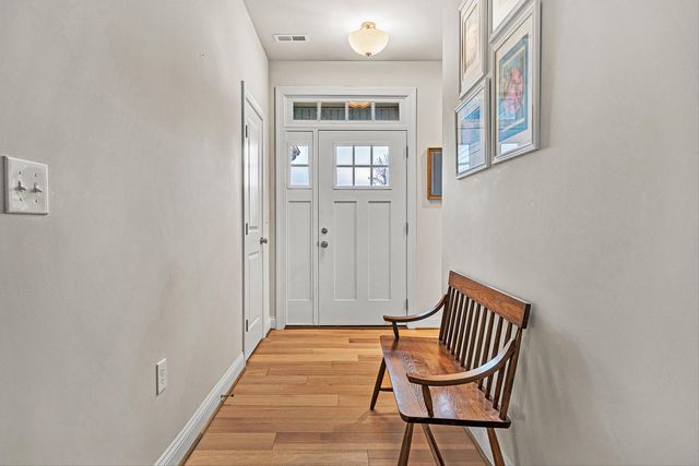 7011 Linn Cove CT, Roanoke, VA 24018