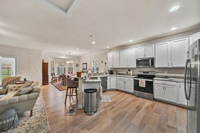 7011 Linn Cove CT, Roanoke, VA 24018