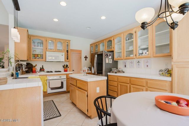 4038 Sungate Drive, Palmdale, CA 93551