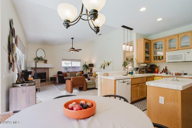 4038 Sungate Drive, Palmdale, CA 93551