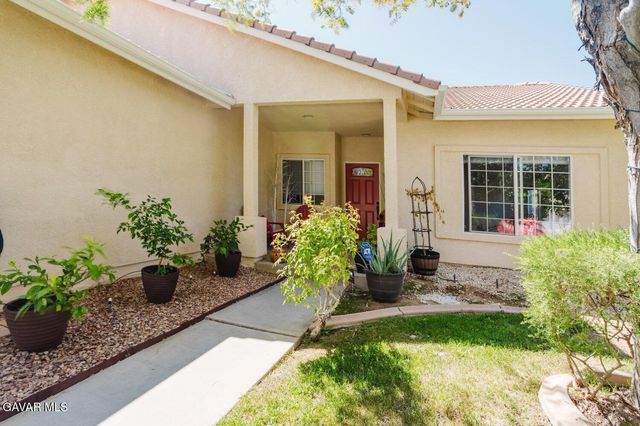 4038 Sungate Drive, Palmdale, CA 93551