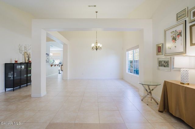 4038 Sungate Drive, Palmdale, CA 93551