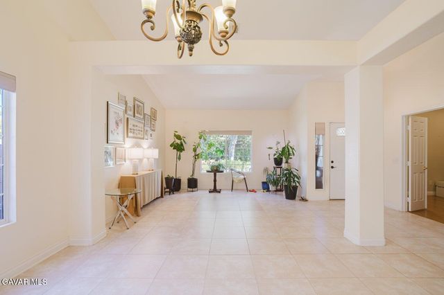 4038 Sungate Drive, Palmdale, CA 93551