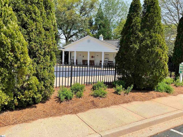 833 Woodsford Drive, Greenville, SC 29615
