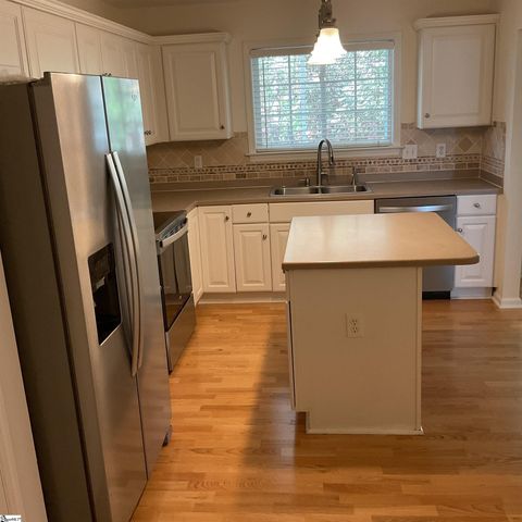 833 Woodsford Drive, Greenville, SC 29615