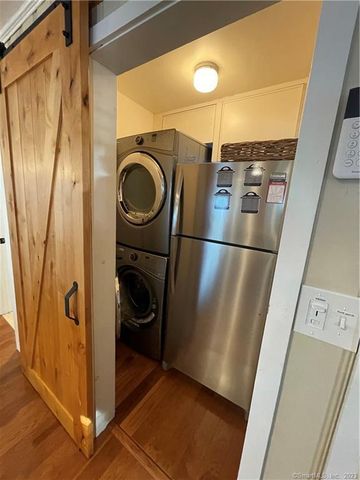 59 Melba Street, Milford, CT 06460